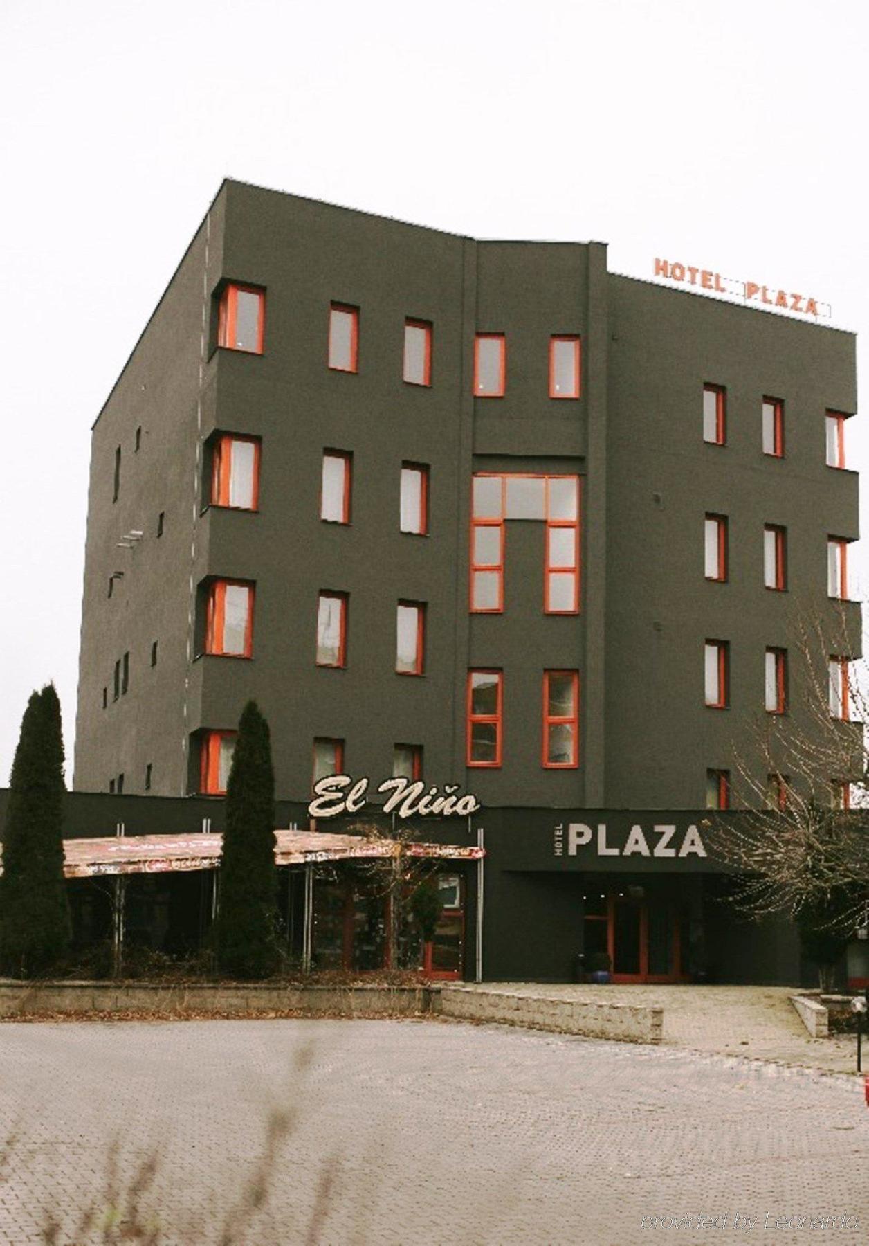 Hotel Plaza Mladá Boleslav Esterno foto