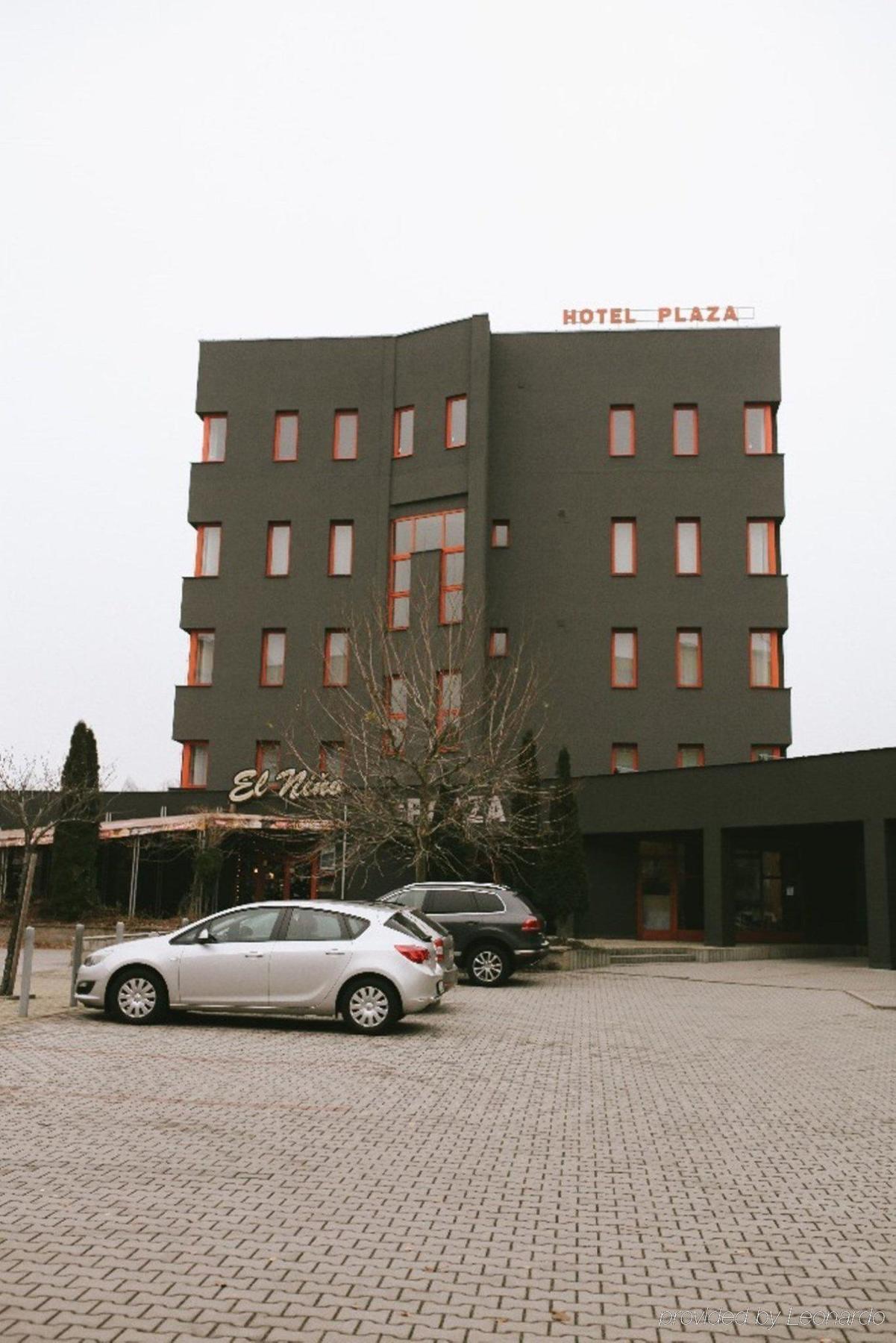 Hotel Plaza Mladá Boleslav Esterno foto