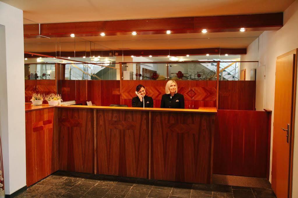 Hotel Plaza Mladá Boleslav Esterno foto